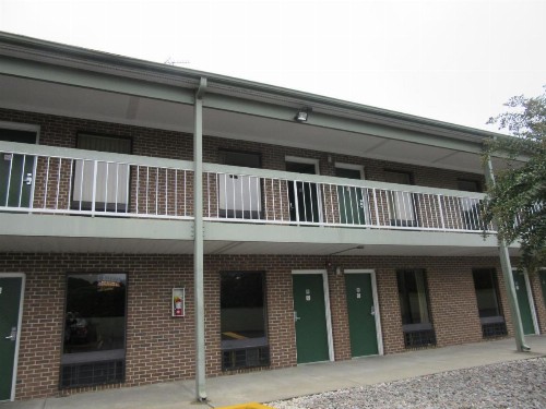 Days Inn by Wyndham Columbia NE Fort Jackson - image 5