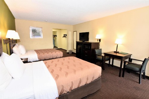 Rodeway Inn Harbison Area - image 7