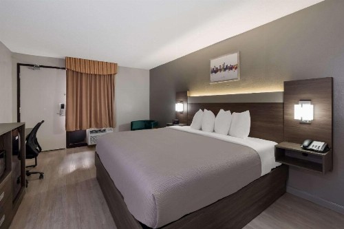 Quality Inn Fort Jackson - image 18