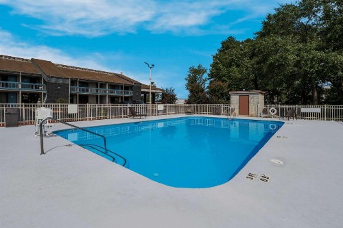 Quality Inn Fort Jackson - image 24