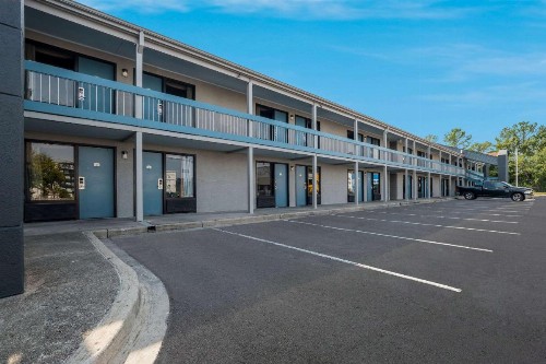 Quality Inn Fort Jackson - image 3