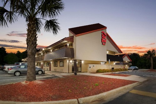 Red Roof Inn Columbia East - Fort Jackson - image 11