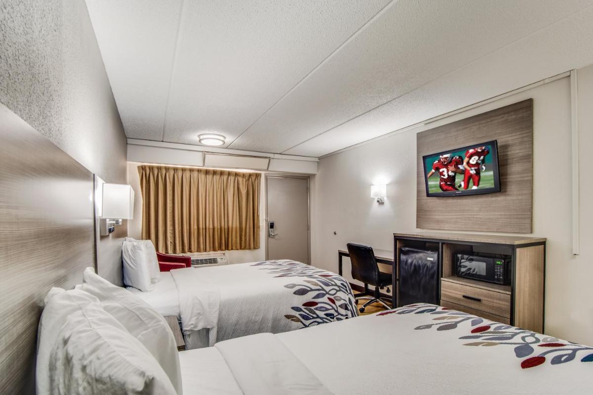 Red Roof Inn Columbia East - Fort Jackson - image 2