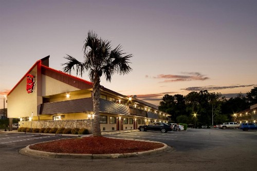 Red Roof Inn Columbia East - Fort Jackson - image 22