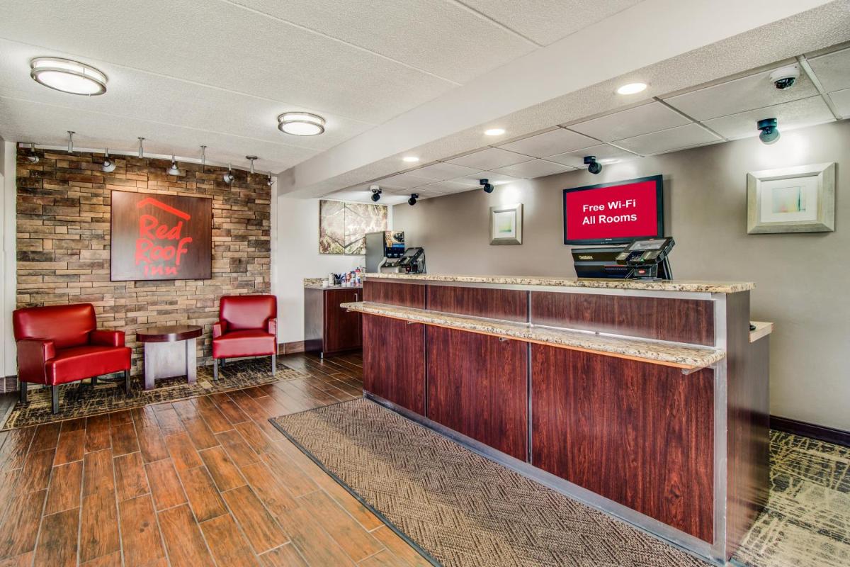 Red Roof Inn Columbia East - Fort Jackson - image 3