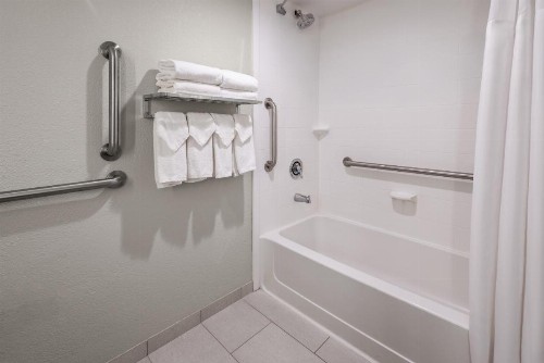 Best Western Plus - Columbia North East - image 40