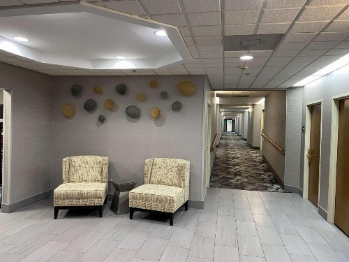 Best Western Executive Inn & Suites - image 9