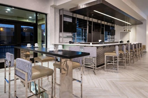 Hilton Garden Inn Columbia Downtown - image 2