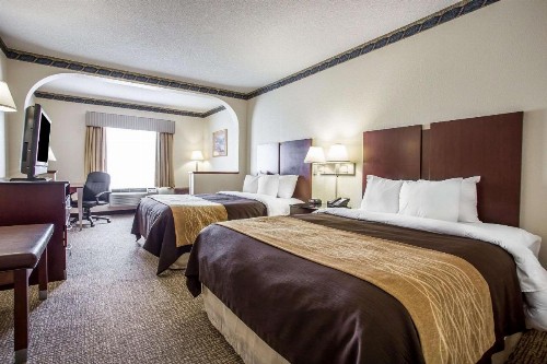 Comfort Inn & Suites Ft.Jackson Maingate - image 15