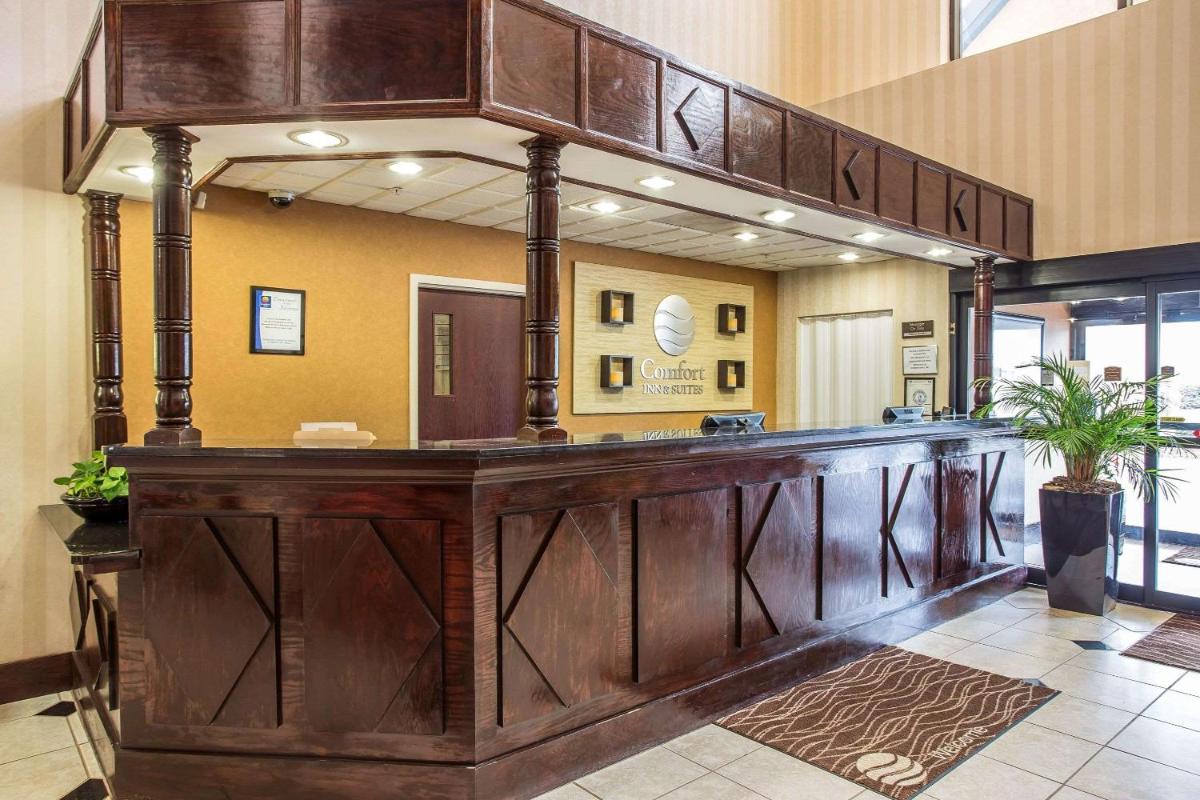 Comfort Inn & Suites Ft.Jackson Maingate - image 6