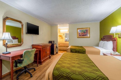 Rodeway Inn & Suites Fort Jackson - image 30