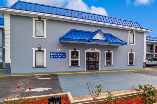 Rodeway Inn & Suites Fort Jackson - image 32