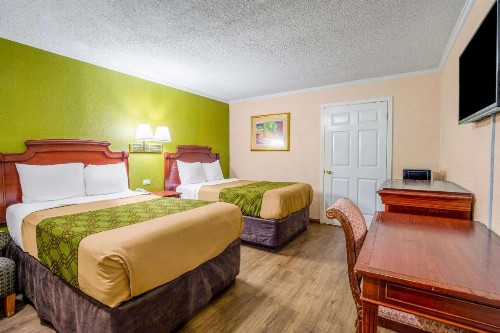 Rodeway Inn & Suites Fort Jackson - image 40