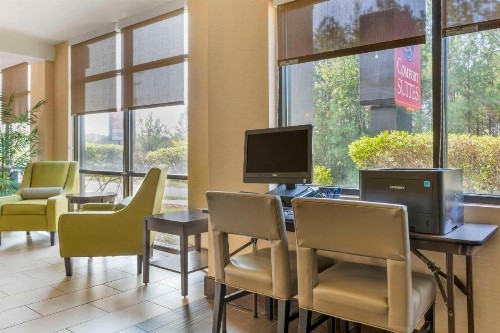 Comfort Suites Columbia Northeast - Fort Jackson - image 35