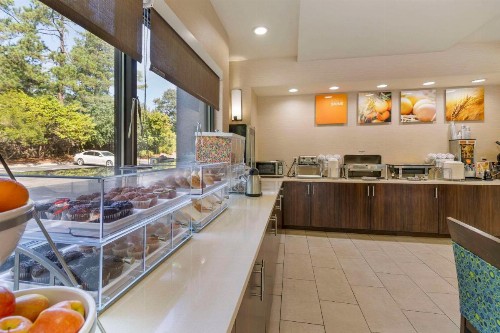 Comfort Suites Columbia Northeast - Fort Jackson - image 38