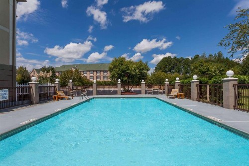 Baymont by Wyndham Columbia Fort Jackson - image 10