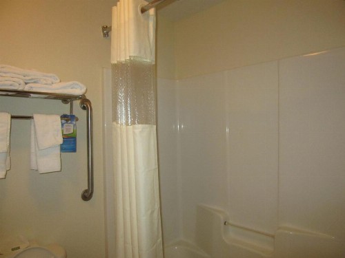 Baymont by Wyndham Columbia Fort Jackson - image 31