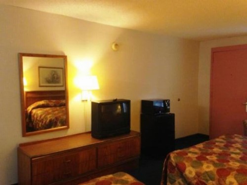 Royal Inn Columbia/Fort Jackson - image 9