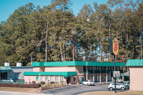 Super 8 by Wyndham Columbia/Ft. Jackson SC - image 22