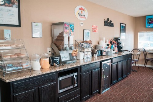 Super 8 by Wyndham Columbia/Ft. Jackson SC - image 30