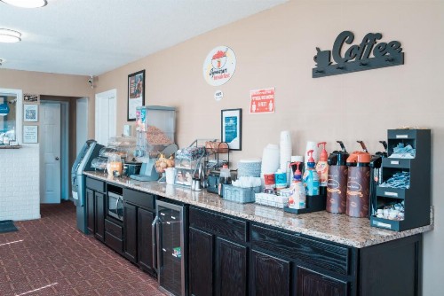 Super 8 by Wyndham Columbia/Ft. Jackson SC - image 38