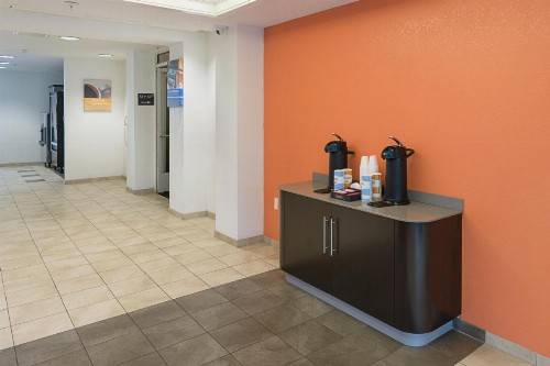Motel 6-Columbia SC - Fort Jackson Area - image 9