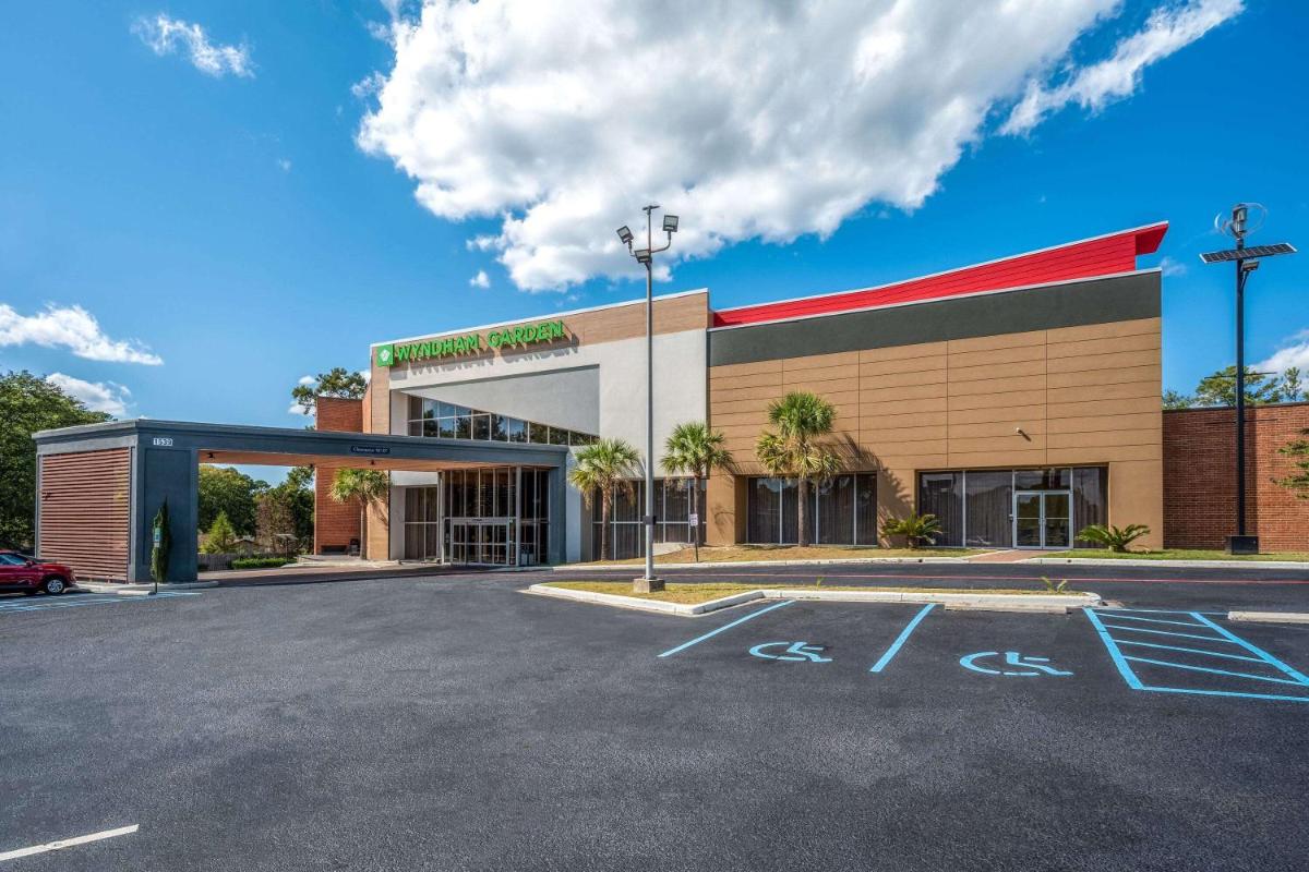 Red Lion Inn & Suites Columbia NE Ft Jackson - main image