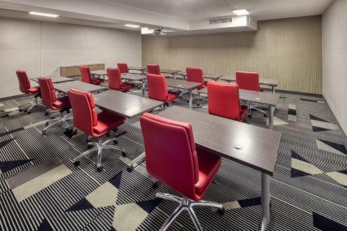Red Lion Inn & Suites Columbia NE Ft Jackson - image 41