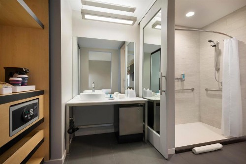 Aloft Columbia Downtown - image 3