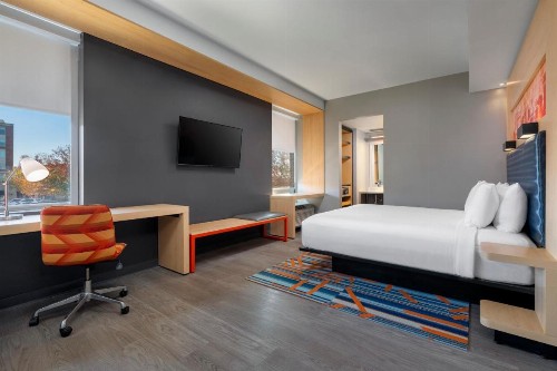 Aloft Columbia Downtown - image 5
