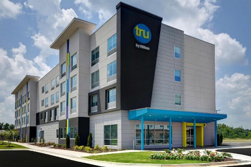 Tru By Hilton Columbia Greystone - image 1