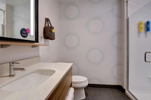 Tru By Hilton Columbia Greystone - image 11