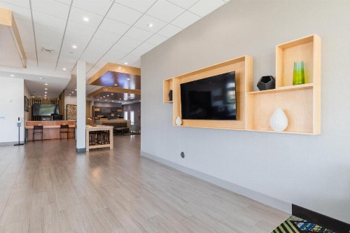 Holiday Inn Express & Suites - Columbia Downtown â The Vista - image 15