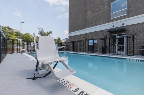 Holiday Inn Express & Suites - Columbia Downtown â The Vista - image 19