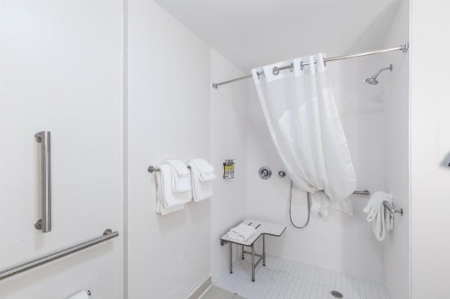 Holiday Inn Express & Suites - Columbia Downtown â The Vista - image 21