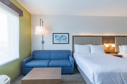 Holiday Inn Express & Suites - Columbia Downtown â The Vista - image 4