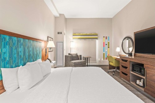 Hampton Inn Columbus-North - image 11