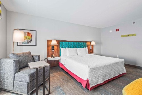 Hampton Inn Columbus-North - image 16