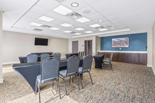 Hampton Inn Columbus-North - image 29