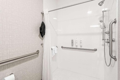 Hampton Inn Columbus-North - image 37