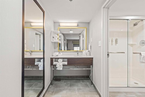 Hampton Inn Columbus-North - image 4