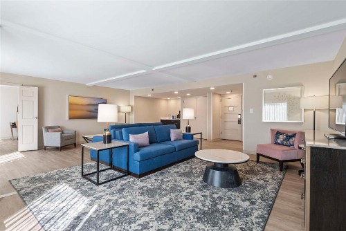 DoubleTree by Hilton Columbus - image 17