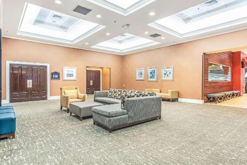 DoubleTree by Hilton Columbus - image 2