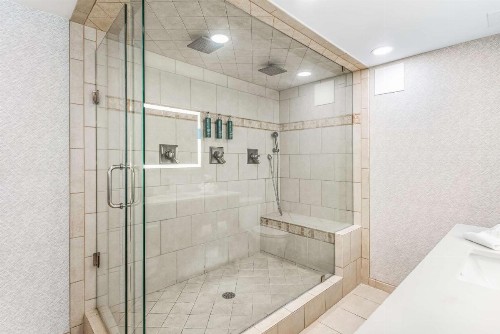 DoubleTree by Hilton Columbus - image 32
