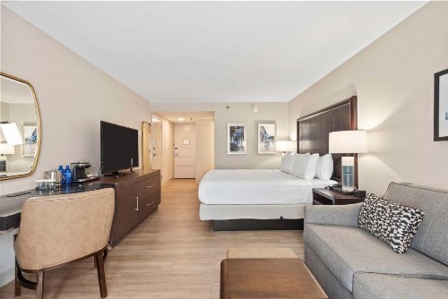 DoubleTree by Hilton Columbus - image 37