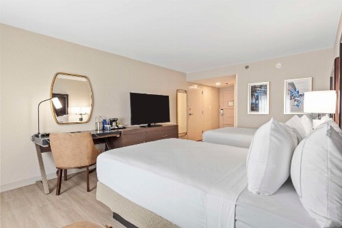 DoubleTree by Hilton Columbus - image 40