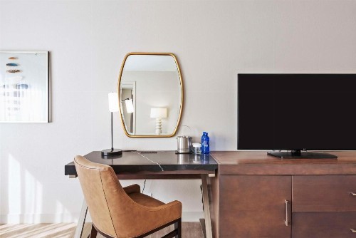 DoubleTree by Hilton Columbus - image 42