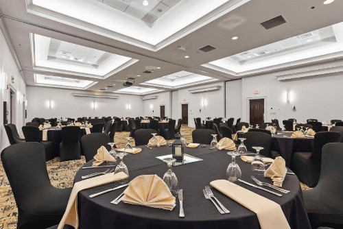 DoubleTree by Hilton Columbus - image 47
