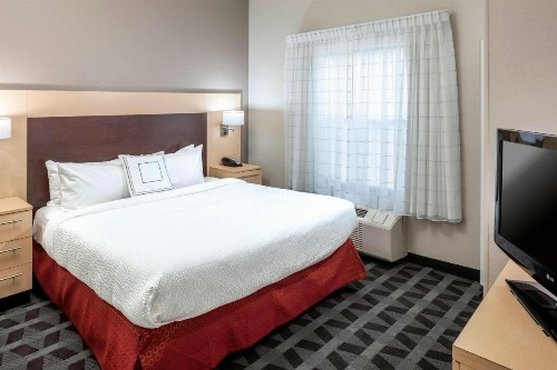 TownePlace Suites Columbus - image 3