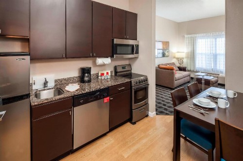 TownePlace Suites Columbus - image 4